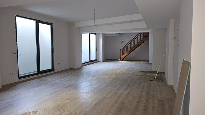 Image No.12-3 Bed Apartment for sale