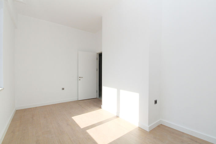 Image No.9-3 Bed Apartment for sale