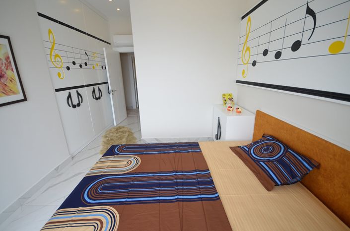 Image No.39-3 Bed Apartment for sale