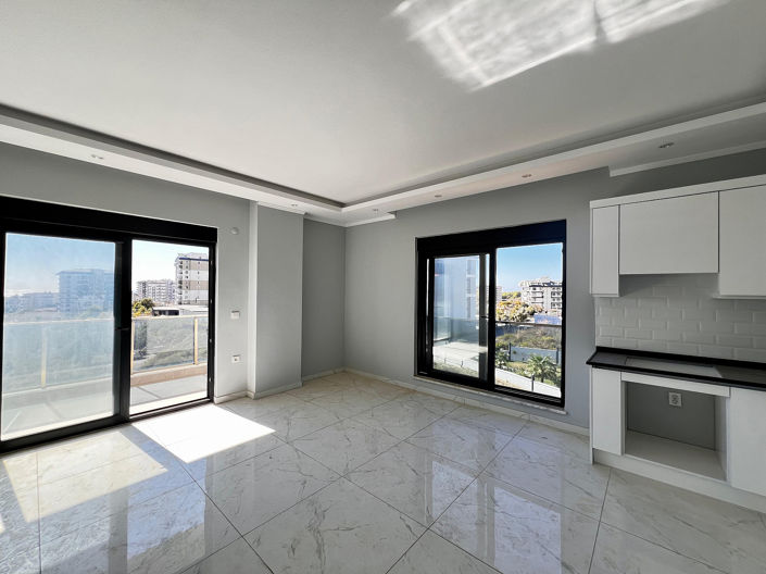 Image No.13-2 Bed Apartment for sale