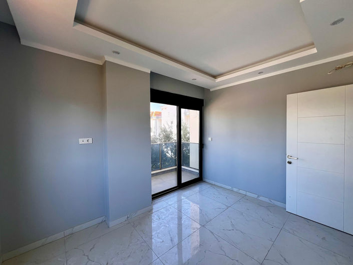 Image No.20-2 Bed Apartment for sale