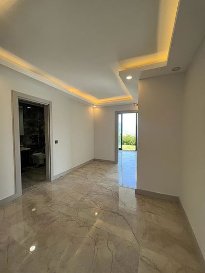 Image No.35-3 Bed Apartment for sale