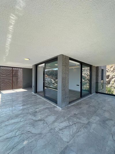 Image No.41-3 Bed Apartment for sale