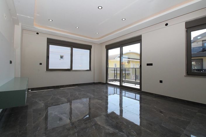 Image No.40-1 Bed Apartment for sale