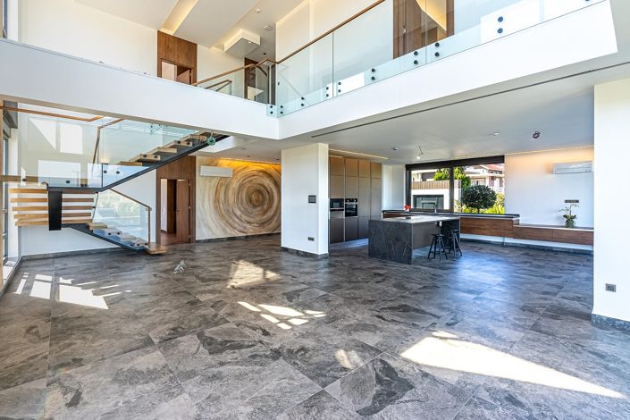 Image No.13-4 Bed House/Villa for sale