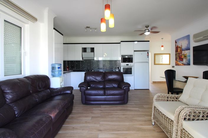 Image No.11-3 Bed Apartment for sale