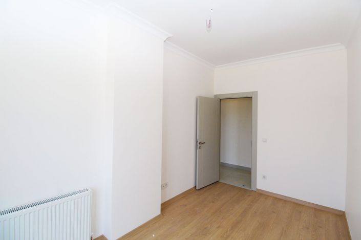 Image No.19-3 Bed Apartment for sale