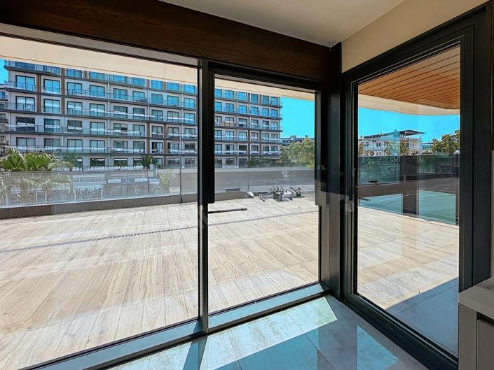 Image No.31-5 Bed Apartment for sale