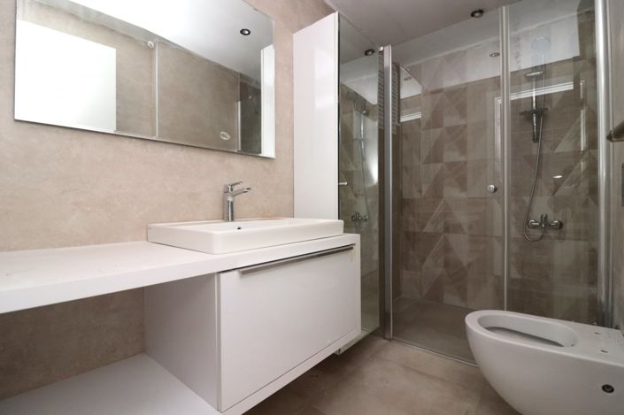 Image No.22-3 Bed Apartment for sale