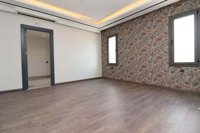 Image No.21-4 Bed Apartment for sale