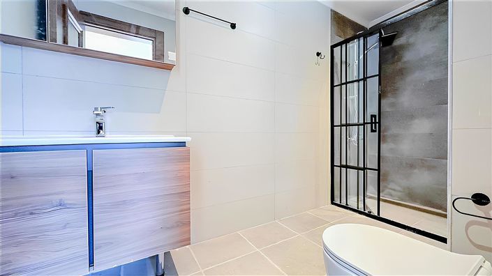 Image No.33-2 Bed Apartment for sale