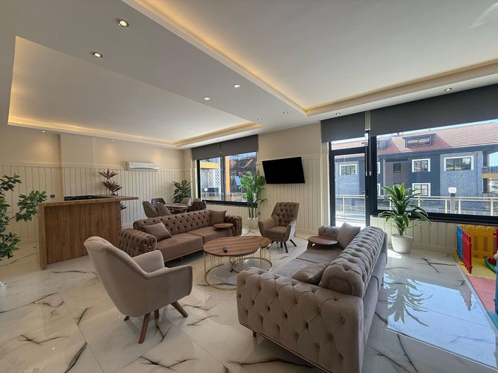 Image No.10-3 Bed Apartment for sale