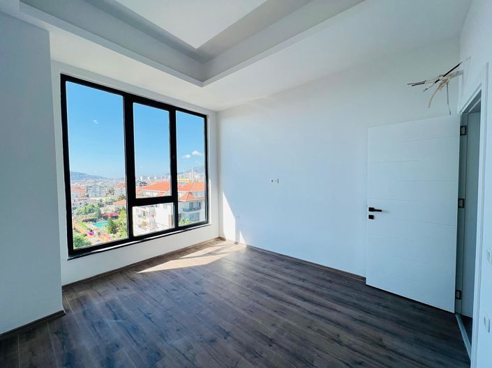 Image No.9-1 Bed Commercial for sale