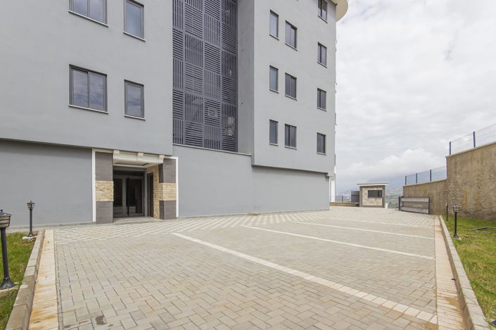 Image No.12-4 Bed Apartment for sale