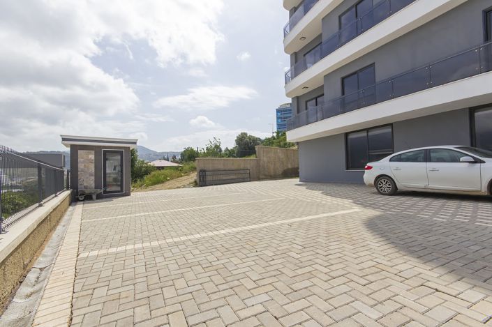 Image No.20-4 Bed Apartment for sale