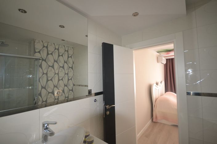 Image No.45-2 Bed Apartment for sale