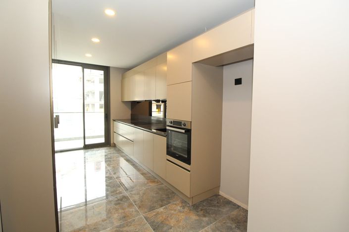 Image No.21-2 Bed Apartment for sale