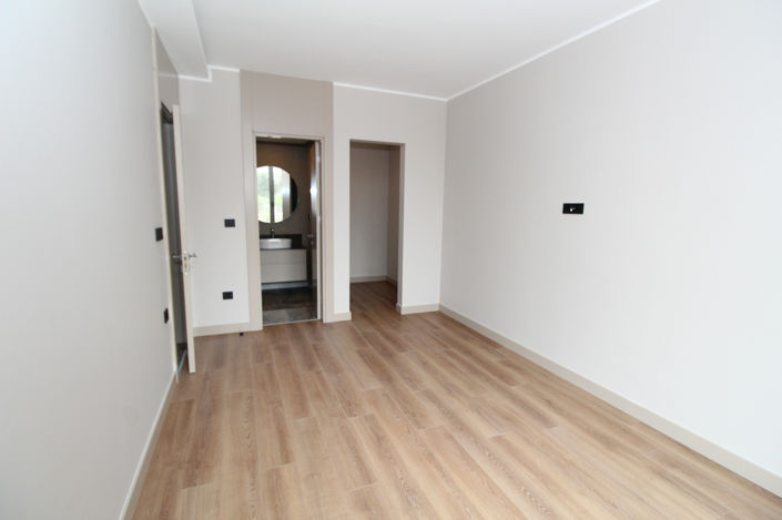 Image No.25-2 Bed Apartment for sale