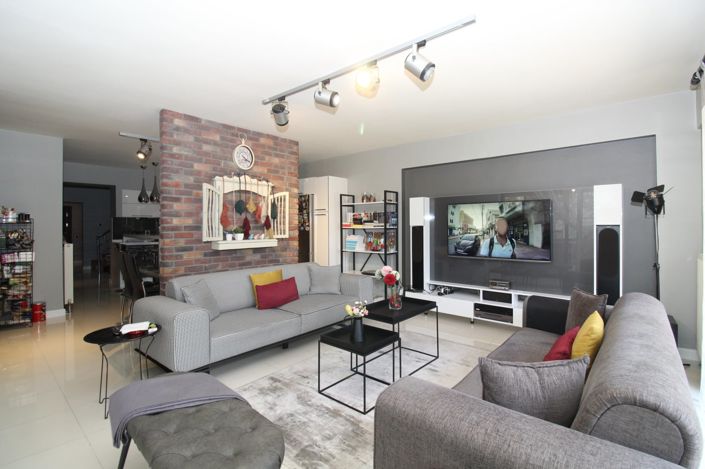 Image No.7-5 Bed House/Villa for sale