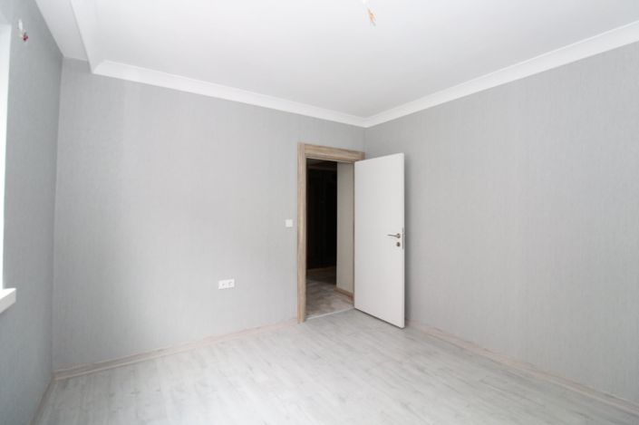 Image No.18-4 Bed Apartment for sale