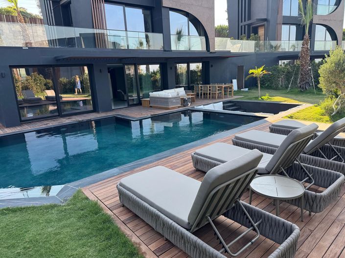 Image No.10-5 Bed House/Villa for sale