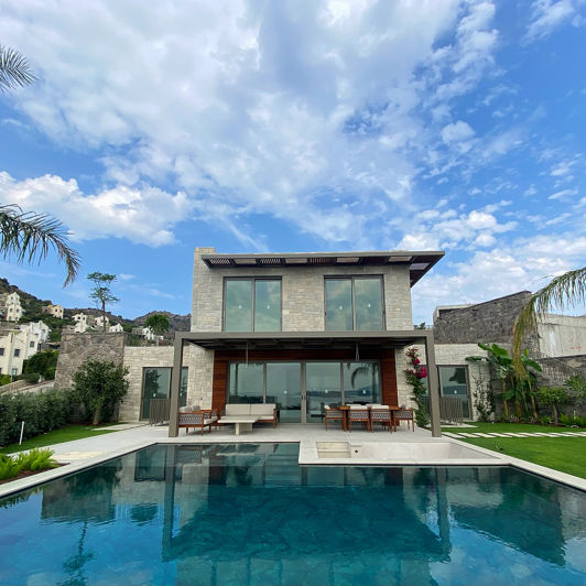 Image No.2-4 Bed House/Villa for sale