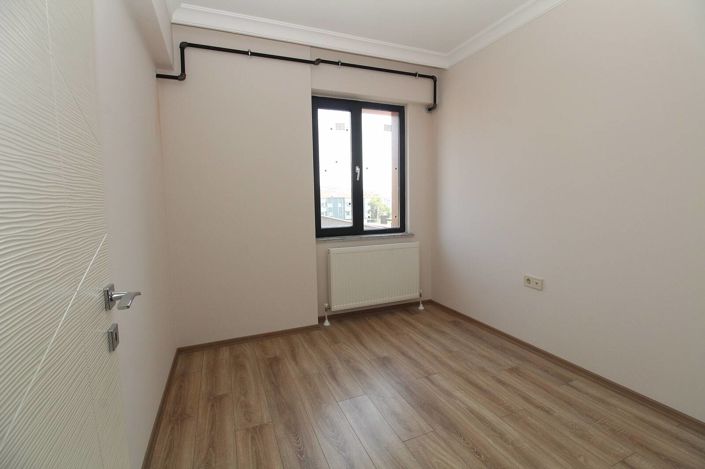 Image No.8-3 Bed Apartment for sale