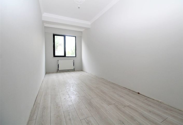 Image No.10-5 Bed Apartment for sale