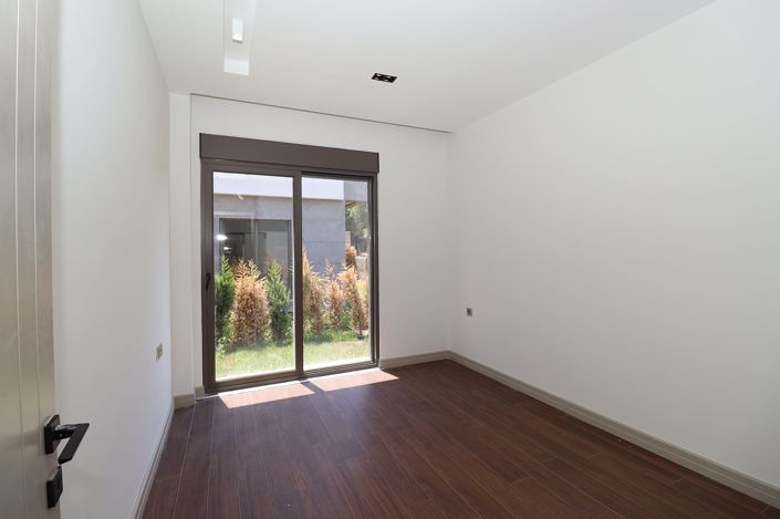 Image No.20-Maison / Villa de 4 chambres à vendre à Düzlerçami