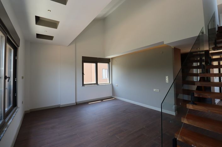 Image No.24-Maison / Villa de 4 chambres à vendre à Düzlerçami