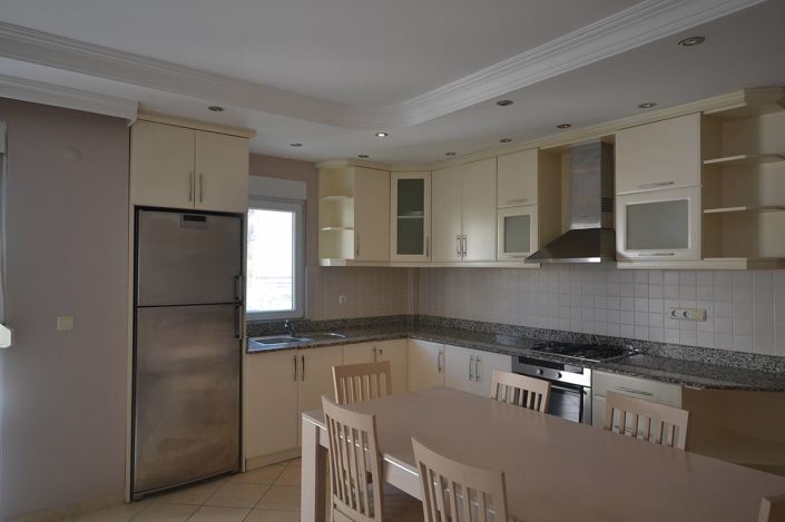 Image No.10-2 Bed Apartment for sale