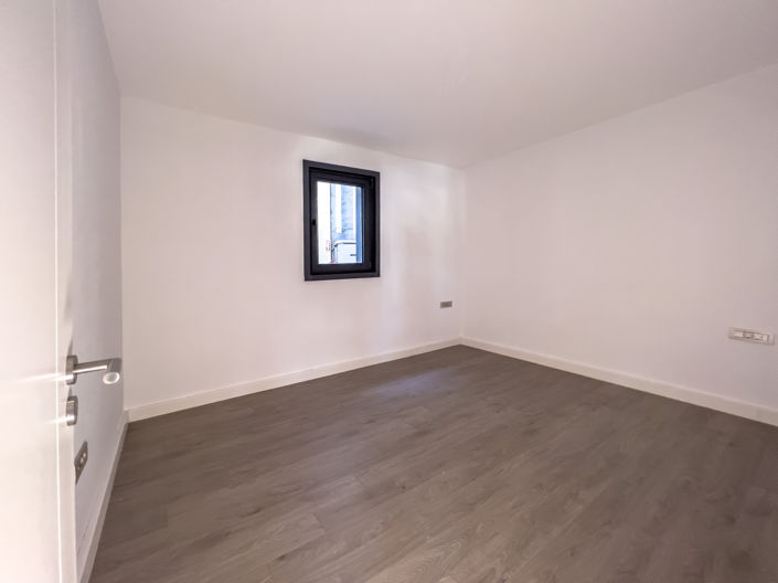 Image No.23-2 Bed Apartment for sale