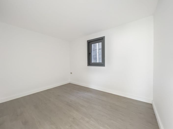 Image No.31-2 Bed Apartment for sale