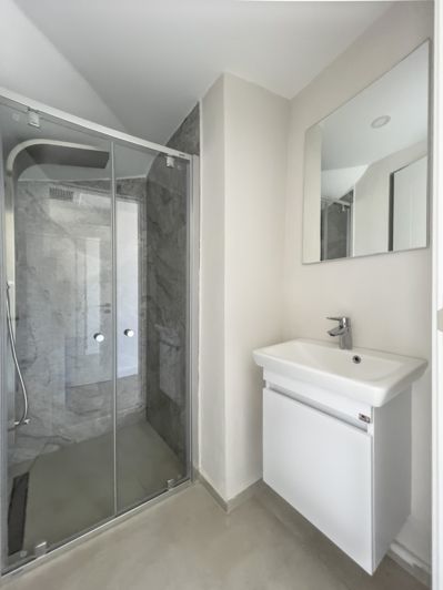 Image No.37-2 Bed Apartment for sale