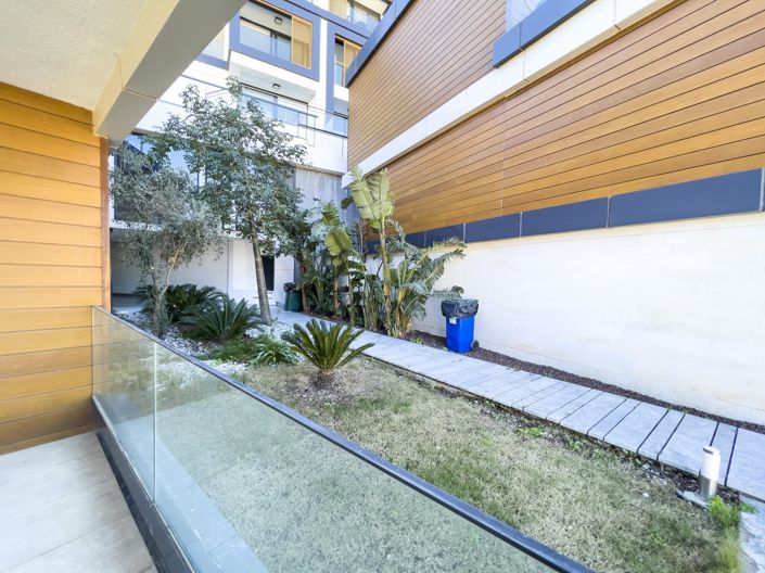 Image No.7-3 Bed Apartment for sale