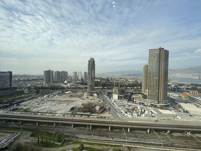 Image No.42-5 Bed Apartment for sale