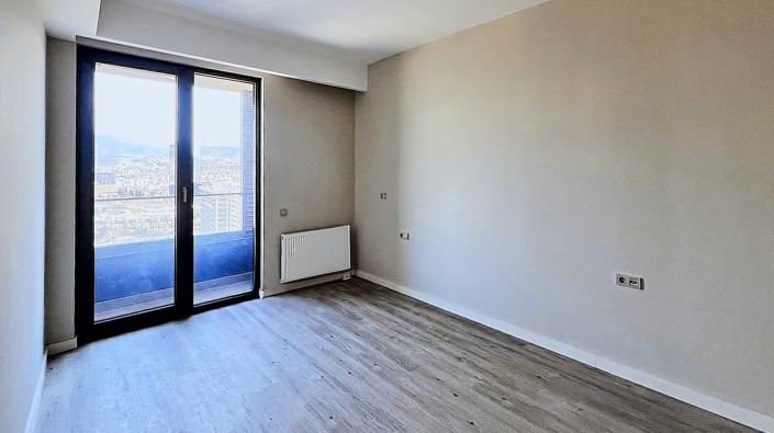 Image No.21-2 Bed Apartment for sale