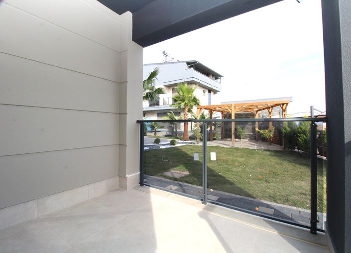 Image No.18-4 Bed Apartment for sale