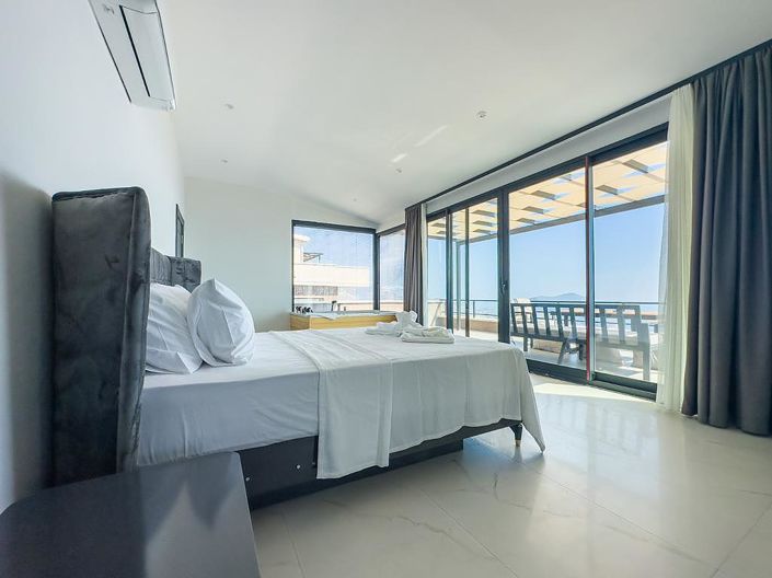 Image No.16-4 Bed House/Villa for sale