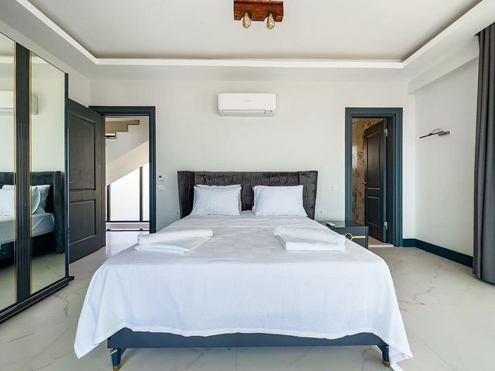 Image No.23-4 Bed House/Villa for sale