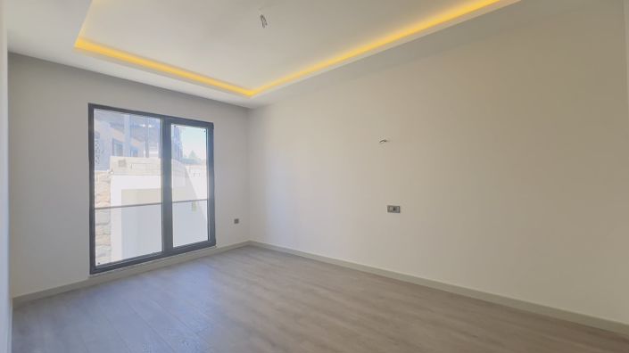 Image No.47-4 Bed Apartment for sale