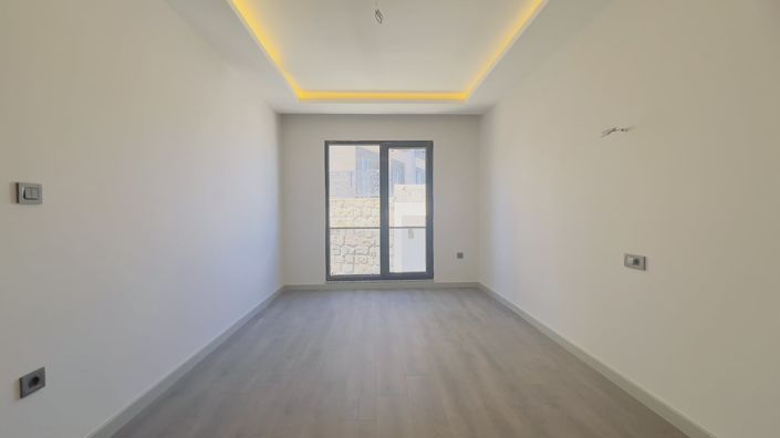 Image No.49-4 Bed Apartment for sale