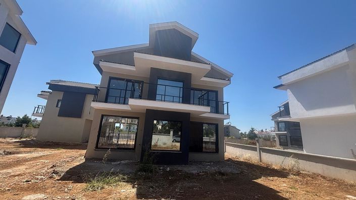 Image No.26-4 Bed House/Villa for sale