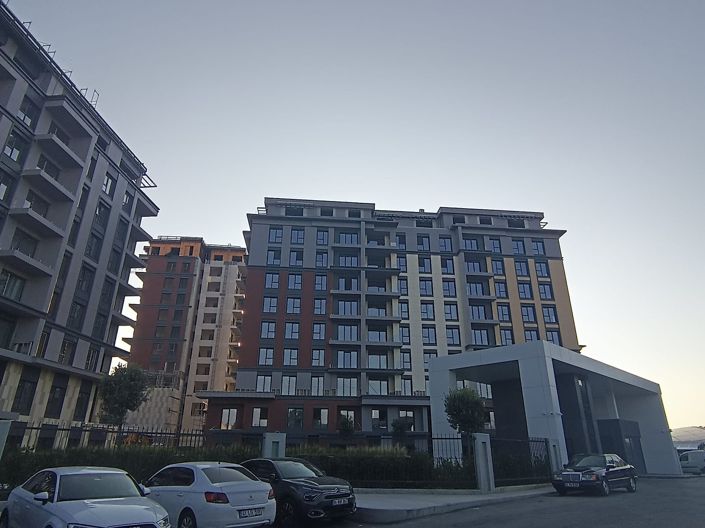 Image No.12-3 Bed Apartment for sale