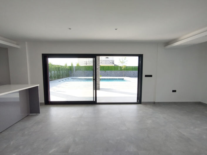 Image No.19-4 Bed House/Villa for sale