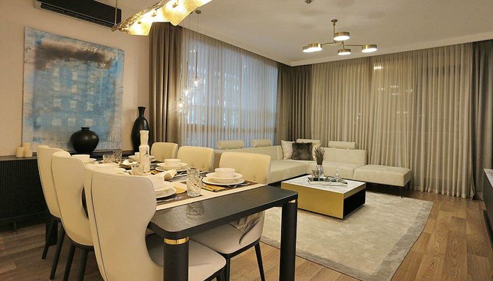 Image No.21-5 Bed Apartment for sale