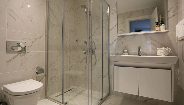 Image No.37-5 Bed Apartment for sale