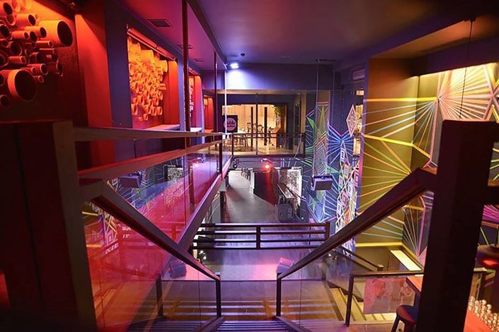 Image No.17-10 Bed Commercial for sale