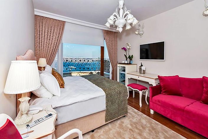 Image No.9-10 Bed Commercial for sale