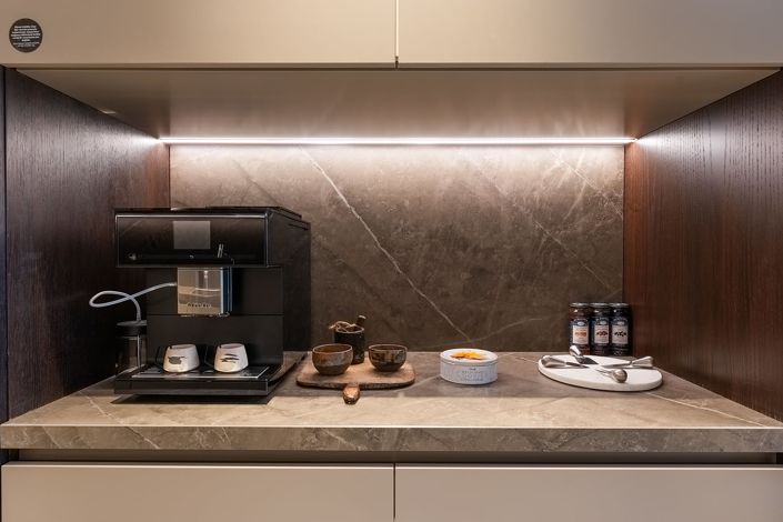 Image No.20-4 Bed Apartment for sale